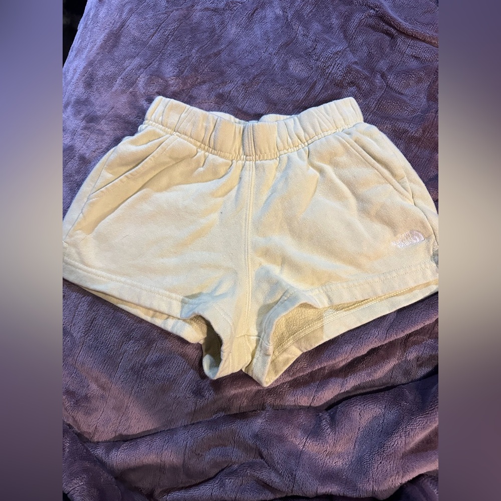 NORTH FACE XS SHORTS